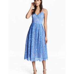 Great quality! Small hole on the back.